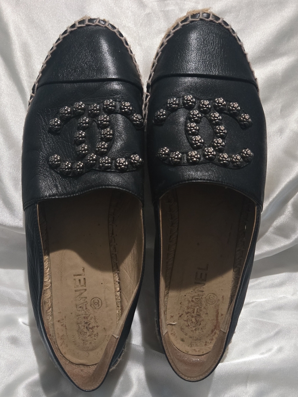 CHANEL Black Leather Espadrille Loafers with Floral CC Embellishments